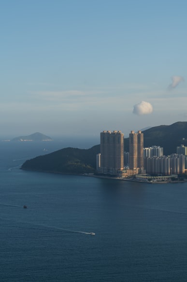 二、不同快递公司美国到香港快递费用估算