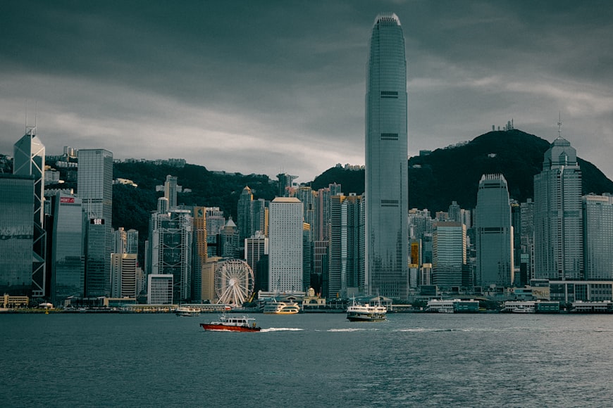 一、 UPS美国到香港的运输服务概览